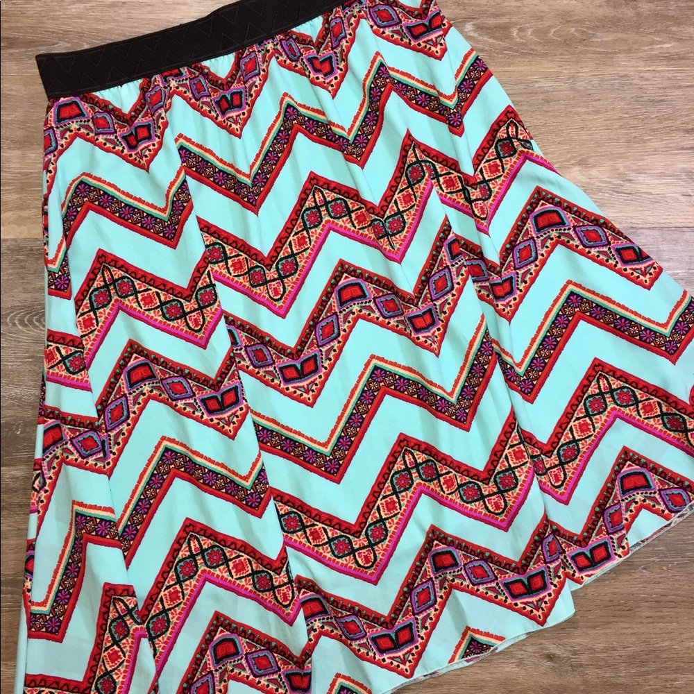 Lularoe BNWT Lola skirt